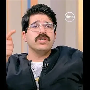 حفيد الفنان سيد زيان يبرع في تقليده على الهواء