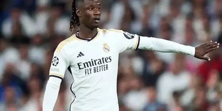 تشيلسي عينه من كامافينجا. وناوي يخلص الحكاية