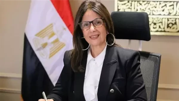 وزيرة الثقافة توضح أسباب اختيار مسرح سيد درويش لاقامة حفل افتتاح مهرجان الاسكندرية للفيلم القصير