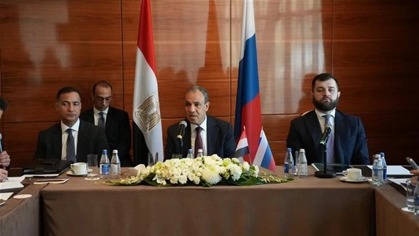 وزير الخارجية من موسكو: السياسة المصرية ترتكز على احترام سيادة الدول