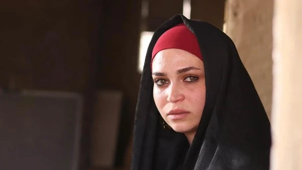 منار الهجرسي تخطف الأنظار في مهرجان كان بفيلم “وعد التراب” وتواصل صعودها بعد نجاحاتها الدرامية