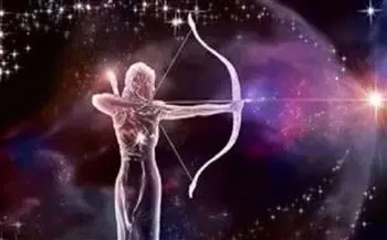 برج القوس حظك اليوم الأربعاء 15 أبريل 2026. طاقة التفاؤل بين حرارة العصبية ودقة الإنجاز