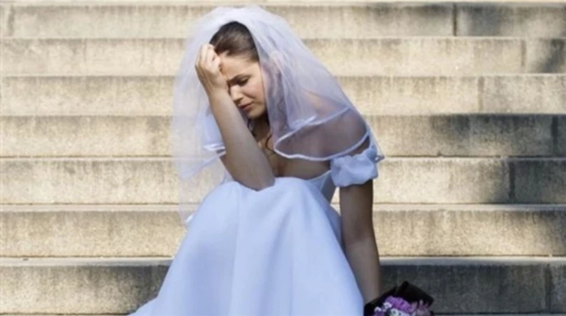 ألم غير مرئي وصراع داخلي، كيف يتحول سجن العنوسة الوهمي إلى فخ للانهيار النفسي