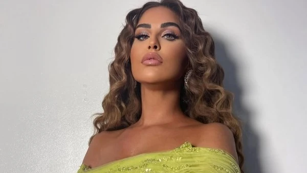 بفستان مي سليم تستعرض أناقتها عبر إنستجرام