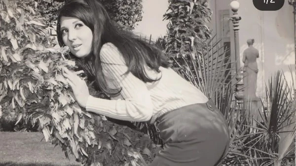 شاهد. نادية الجندي تستعيد ذكريات شبابها