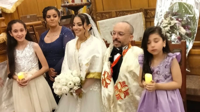 الفنان مينا أبو الدهب يحتفل بزفافه وسط أجواء عائلية في بنها (صور)