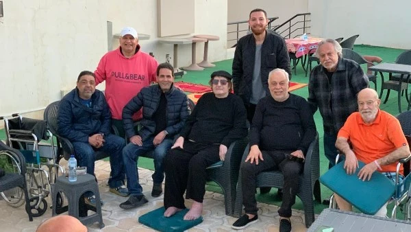 لفتة استقبال الفنان نبيل نور الدين في دار رعاية كبار الفنانين |خاص