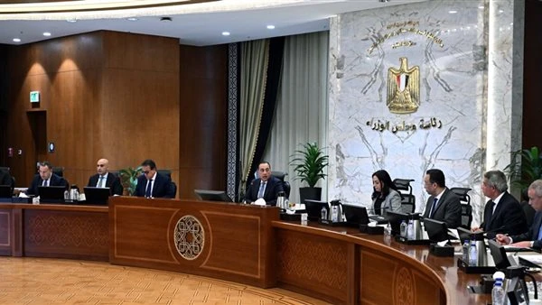 لمواجهة مافيا المراهنات.. رئيس الوزراء: "شريحة الطفل" هي الحل