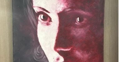 غادة عادل وأيتن عامر وشيماء سيف يبدين إعجابهن بـلوحة رسمها حلمي لمنى زكي قبل زواجهما