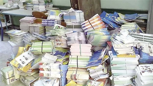 ضبط مدير مخزن بدون ترخيص بحوزته 70 ألف كتاب مقلد في المرج