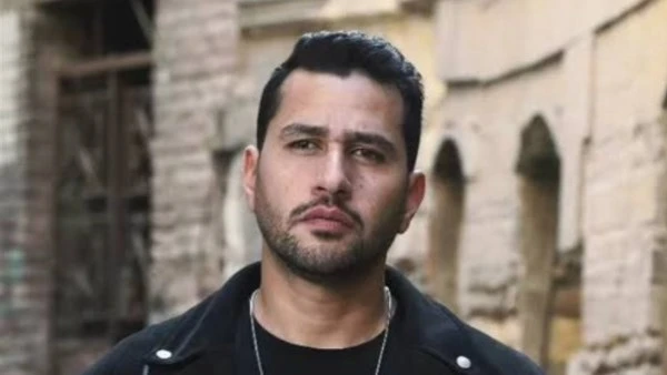 علي الطيب يكشف أسرار وكواليس شخصيتة في مسلسل «شاهد قبل الحذف»