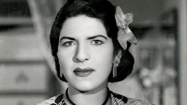 فى زينات صدقى باعت أثاث منزلها لتسديد الضرائب