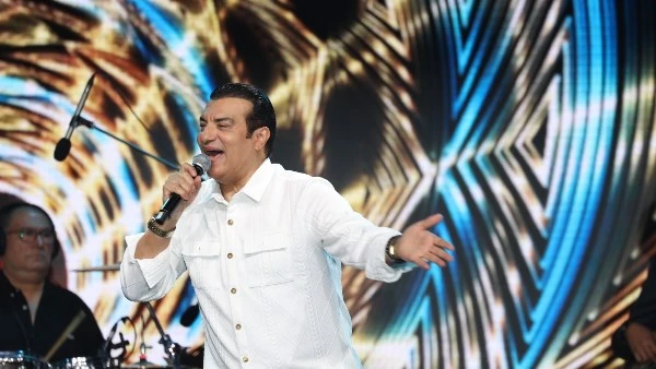 إيهاب توفيق صور