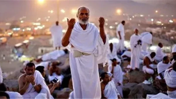 هل يقبل الله حج من كان ماله حرام؟.. رمضان عبد المعز يوضح