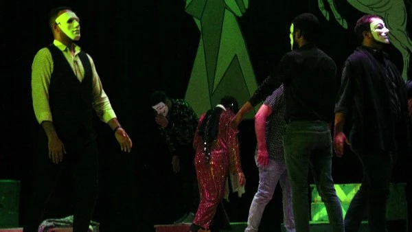 زغاريد الفرح تعلن ختام “مسرح الجنوب” بقنا