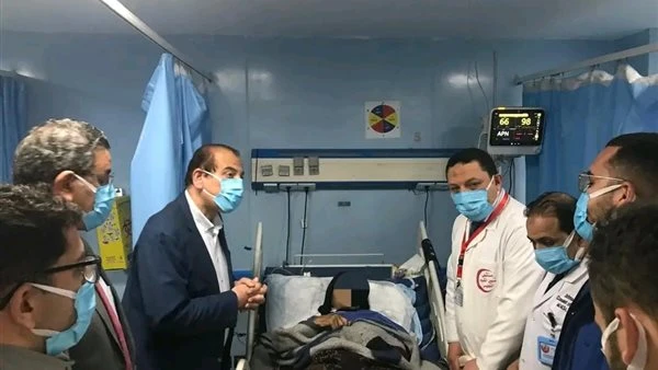 نائب وزير الصحة يتفقد منشآت المنوفية ويكرم الفرق الطبية المتميزة