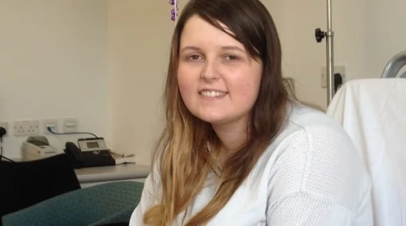 ظنت أنه مجرد إرهاق. كيف تحولت دوخة بسيطة في حياة شابة إلى مرض عصبي