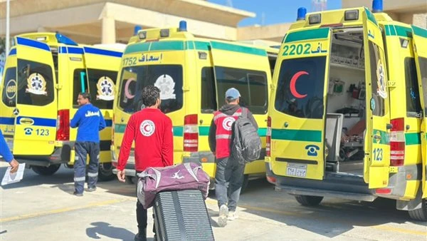 الهلال الأحمر المصري يدفع بـ155 ألف سلة غذائية عبر قافلة «زاد العزة»