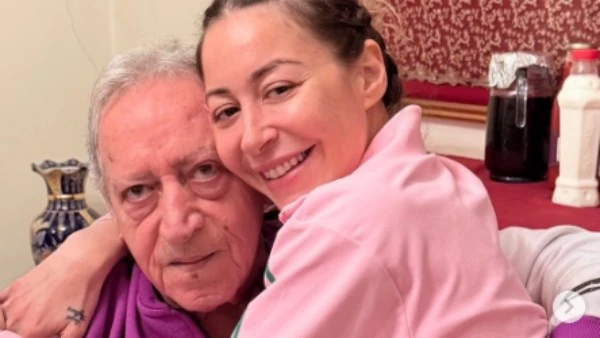 بعد وفاته بأيام ..منة شلبي ترثي والدها الراحلة بذكرى ميلاده