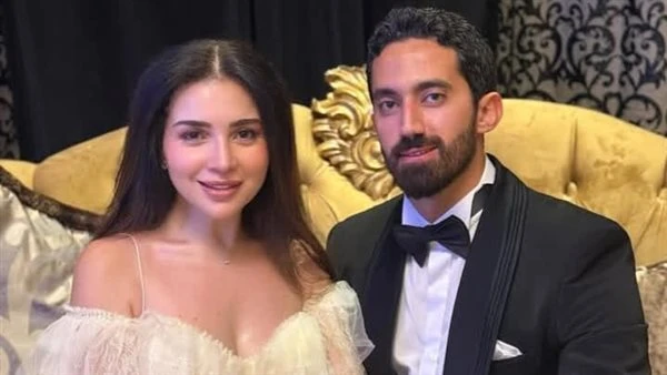 بعد ظهوره مع رضوى الشربيني. مي عز الدين تدعم زوجها أحمد تيمور