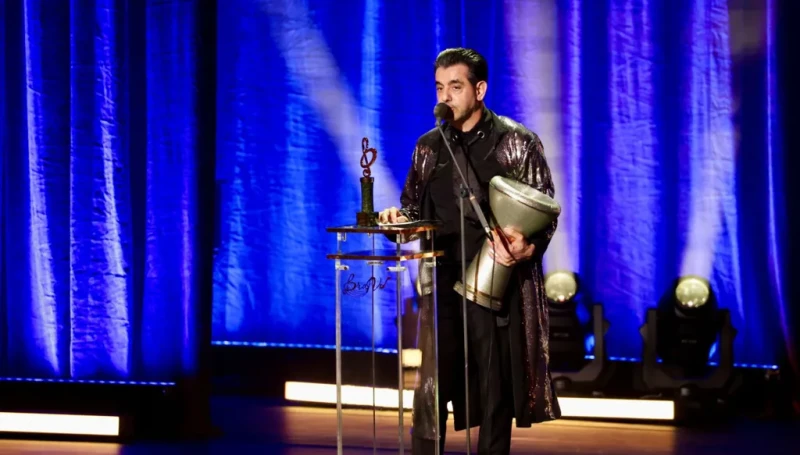 روني برّاك عزف خارج ضجيج الحرب في موسكو (صور وفيديو)