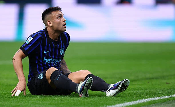 غياب لاوتارو يهدد أحلام الإنتر في حسم “الاسكوديتو”