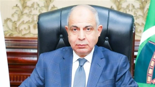 محافظ المنيا يتابع تحصين الماشية وينظم قافلة طبية مجانية ضمن «حياة كريمة»