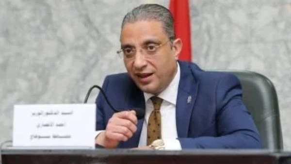 محافظ الجيزة: تعطيل الدراسة اليوم جاء بعد تحذيرات الأرصاد الجوية