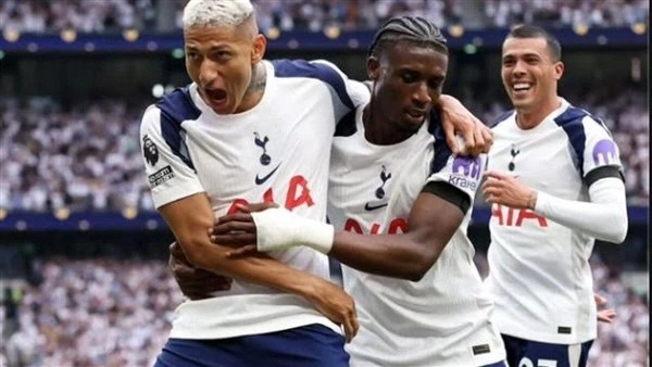 تعادل قاتل لبرايتون يُعمّق جراح توتنهام ويُبقيه في دائرة الخطر