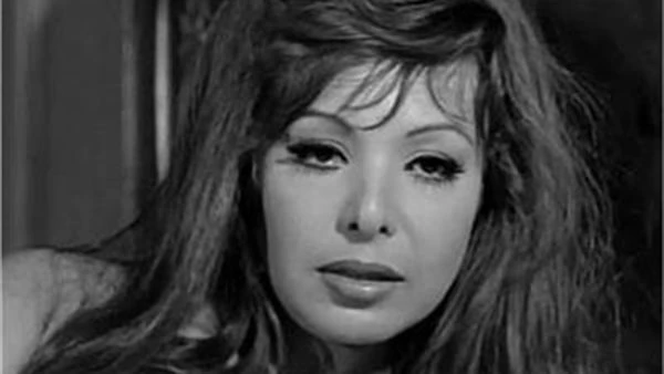 ذكرى وفاة ناهد الشريف. علاقة سرية مع كمال الشناوي وأزمة مرضية عنيفة