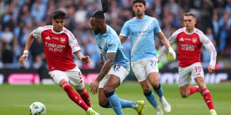 الكمبيوتر العملاق اختار السيتي. وأرسنال بالمركز الثاني