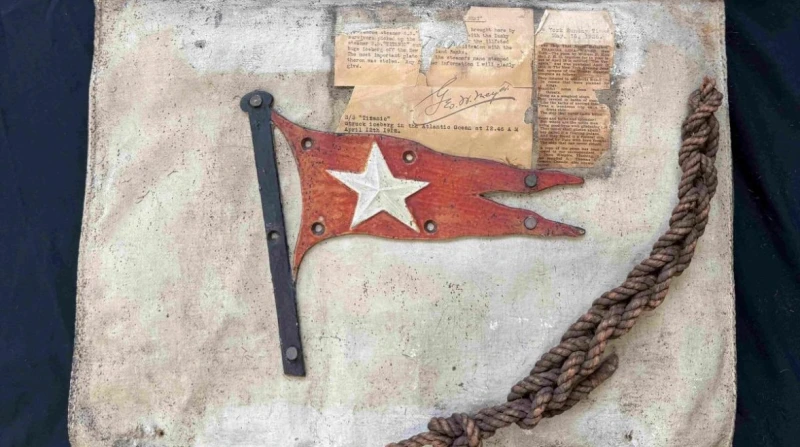 ثمنها يقارب 13 مليون جنيه. وسادة من سفينة "تيتانيك" تُعرض في مزاد بريطاني