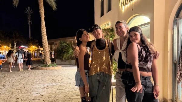 غادة عبد الرازق تشارك جمهورها صورا من احتفالها بشم النسيم مع ابنتها وأحفادها