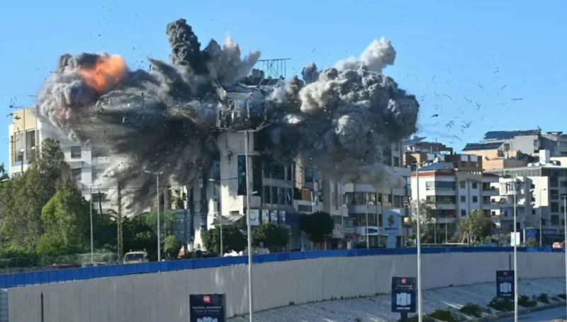 فنان لبناني قتلت إسرائيل والديه يقاضيها في فرنسا