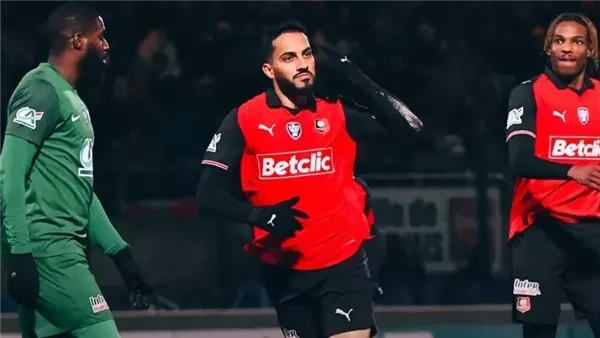 التعمري يتألق ويقود رين لفوز مثير على بريست بثنائية من ركلات الجزاء