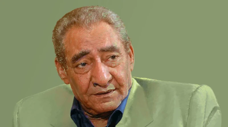 من الأرض والعيال حتى العالمية. 5 حكايات ترسم ملامح أسطورة عبد الرحمن الأبنودي