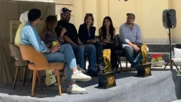 محمد ممدوح: فيلم مشاكل داخلية 32B يناقش حرج البلوغ وصعوبة التواصل بين الأب وابنته المراهقة