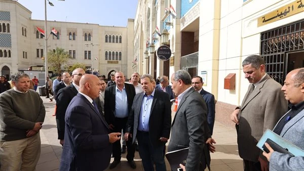 وزير النقل من محطة رمسيس: ترشيد الانفاق وتعظيم الإيرادات أولوية المرحلة