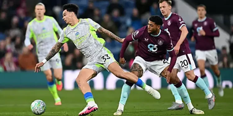 بيرنلي تاني فريق يحجز تذكرة الزحليقة بعد وولفرهامبتون