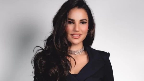 درة تعبر عن تضامنها الكامل: لبنان الحبيب لا يستحق كل هذا الوجع