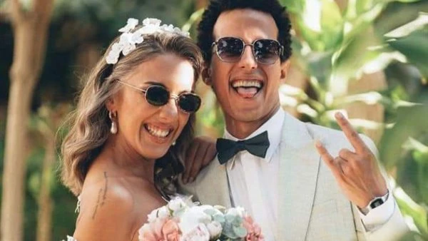 طه دسوقي لـ زوجته: دايما مقوياني وواقفة في ضهري وفخور اني بشتغل معاكي