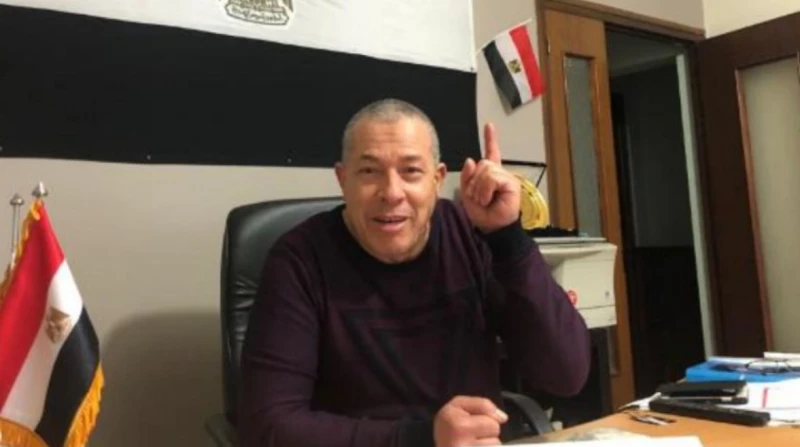 رئيس الجالية المصرية بفرنسا يفتح النار على نادية مصطفى: "تاريخي في باريس أكبر من التريند"