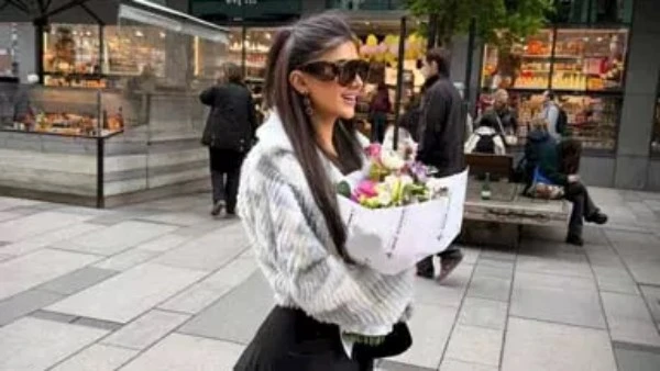 مي عمر تلفت الأنظار في التشيك