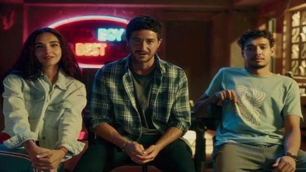 بعد أسبوعين من العرض. فيلم إيجي بيست يحقق إيرادات مميزة بالسينمات