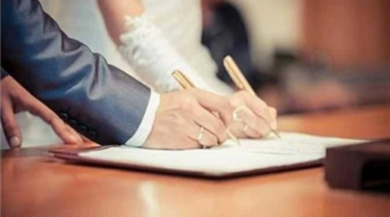 مقترح حبس الزوج وتغريمه حال إخفاء الزواج الثاني. ماذا يقول الشرع؟ (خاص)