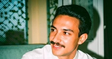 أحمد غزي ينشر صورة له مستخدماً فلتر الفلاش