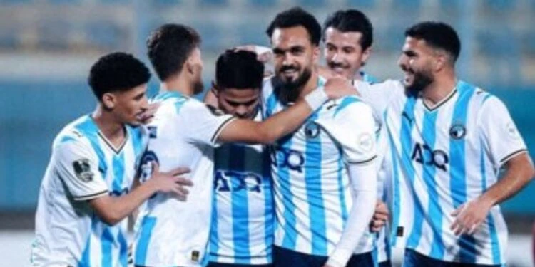 بيراميدز يطلب حكاما أجانب لمباراة الزمالك في الدوري