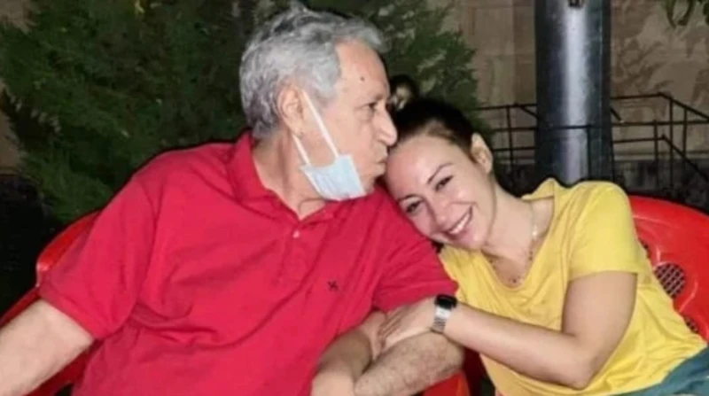 اليوم. تشييع جثمان والد منة شلبي من مسجد الفاروق