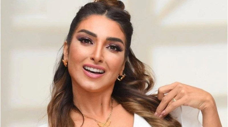 روجينا تحتفل بعيد ميلادها مع نجوم الفن وسط أجواء عائلية دافئة