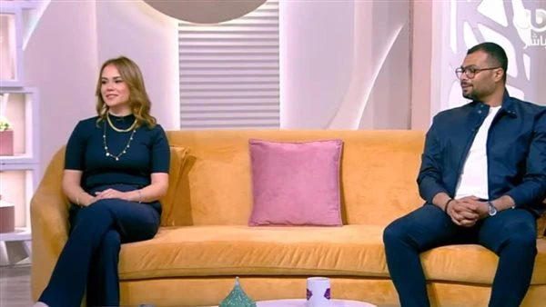 بعد 20 عامًا من الفراق. الفنان أحمد عبد الله محمود يروي قصة حبه لزوجته